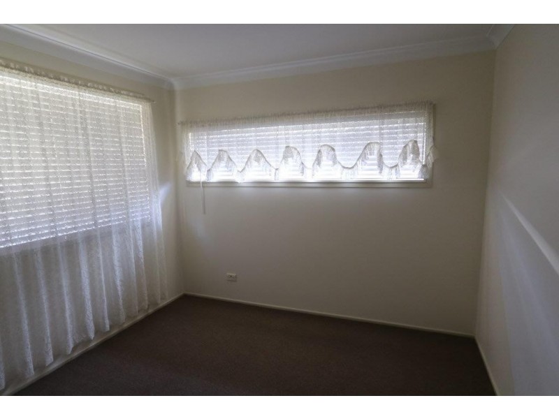17B Queens Terrace, Inverell NSW 2360