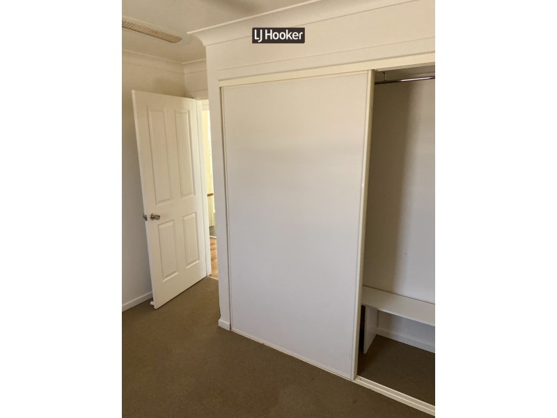 4 Burnett Street, Inverell NSW 2360