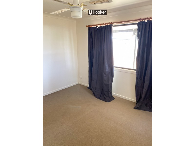 4 Burnett Street, Inverell NSW 2360
