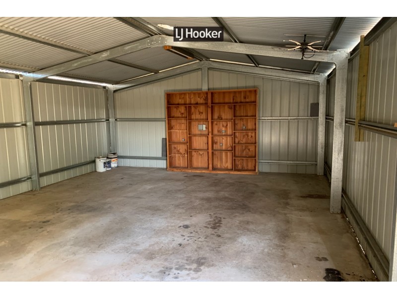4 Burnett Street, Inverell NSW 2360