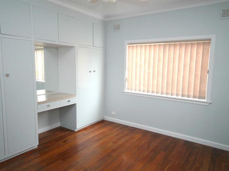 36 Short Street, Inverell NSW 2360