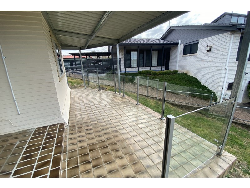 9 Mitchell Crescent, Inverell NSW 2360