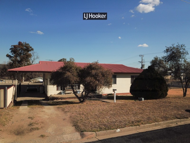19 Moore Street, Inverell NSW 2360
