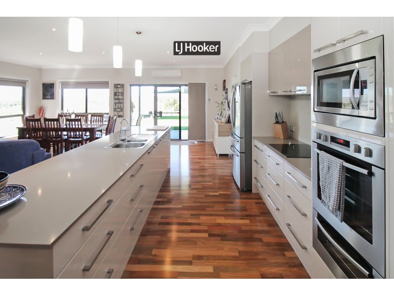 329 Fernhill Road, Inverell NSW 2360