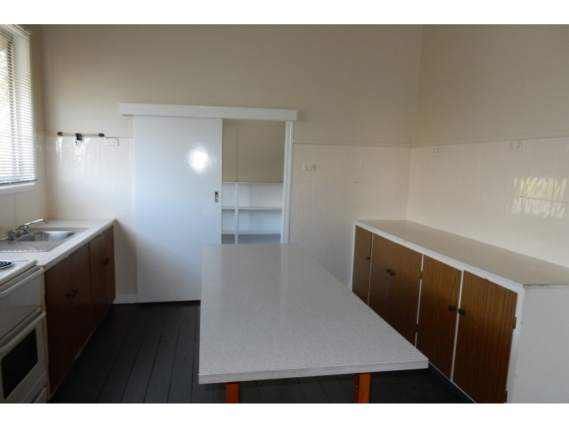 16 Jack Street, Inverell NSW 2360