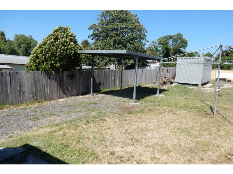 16 Jack Street, Inverell NSW 2360