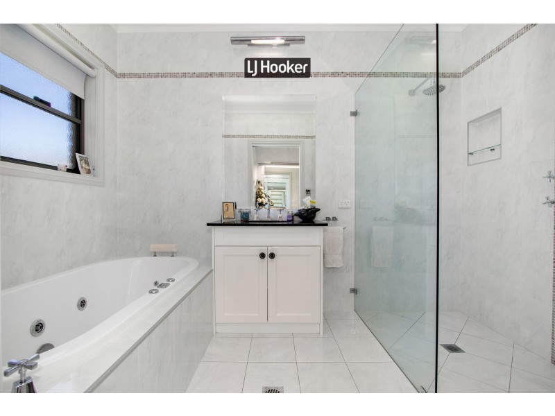 90B Doncaster Drive, Inverell NSW 2360