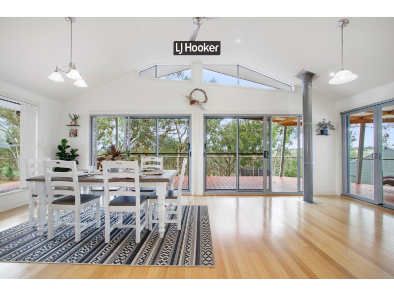 60 Clancys Drive, Inverell NSW 2360