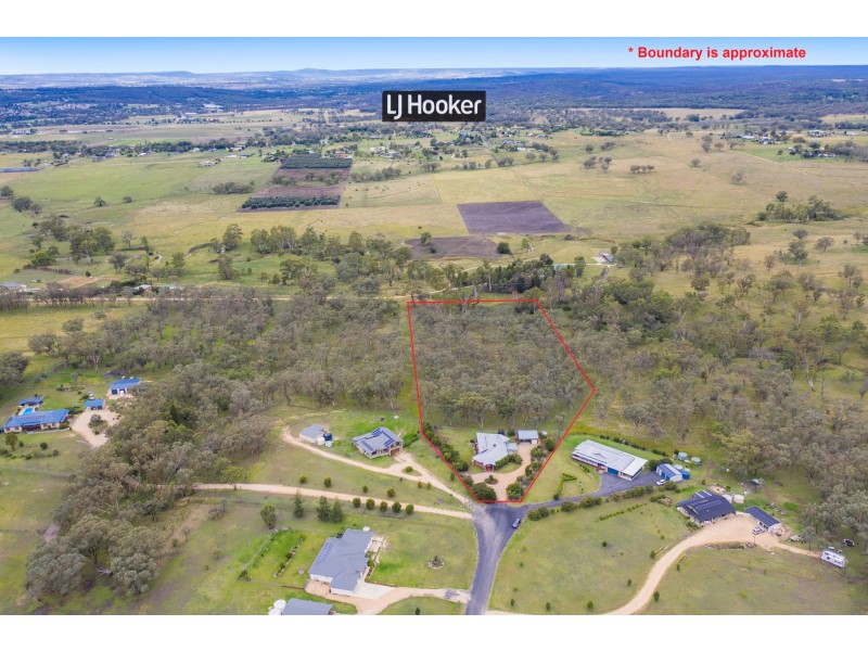 60 Clancys Drive, Inverell NSW 2360