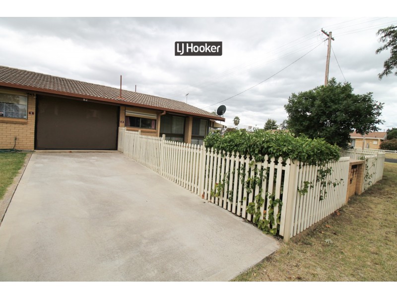2/82 Lawrence Street, Inverell NSW 2360