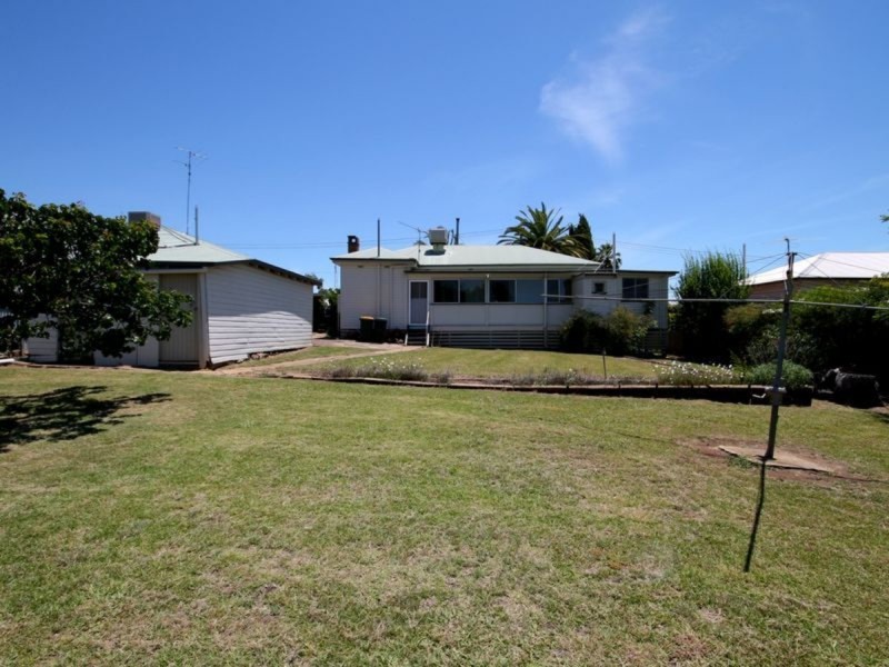 23 Herbert Street, Inverell NSW 2360