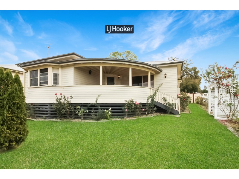 21 Lang Street, Inverell NSW 2360