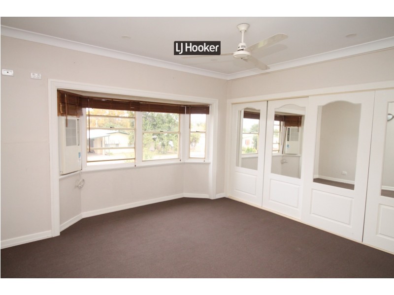 21 Lang Street, Inverell NSW 2360