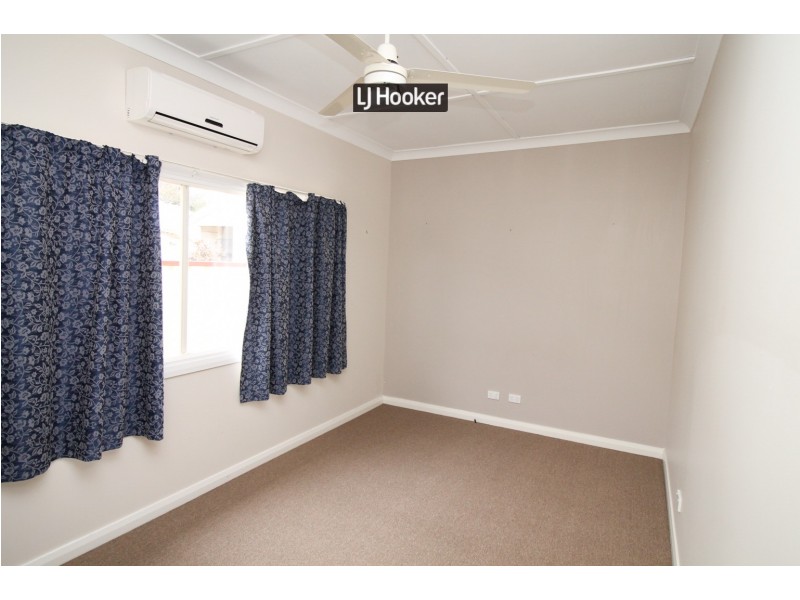 21 Lang Street, Inverell NSW 2360