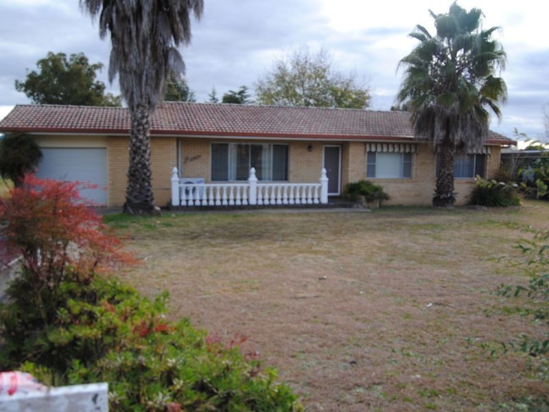 54 Moore Street, Inverell NSW 2360
