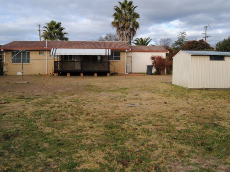 54 Moore Street, Inverell NSW 2360
