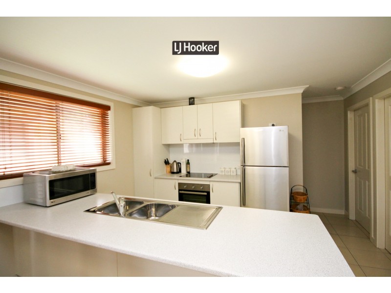 12A Brownleigh Vale Drive, Inverell NSW 2360