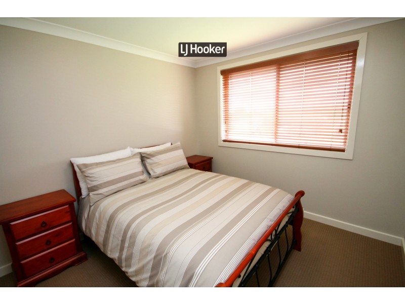 12A Brownleigh Vale Drive, Inverell NSW 2360