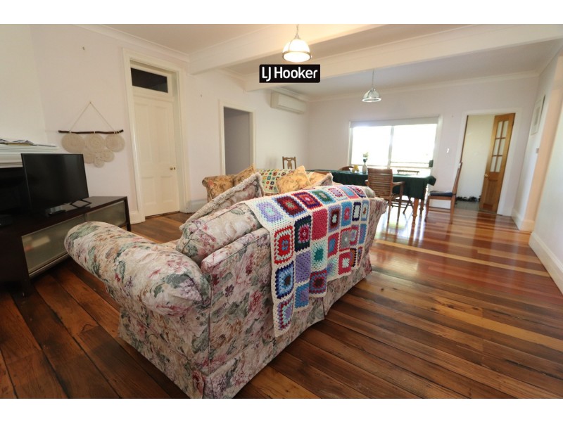 54 Brae Street, Inverell NSW 2360
