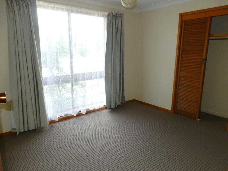 18 Zircon Street, Inverell NSW 2360