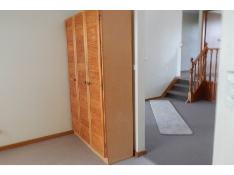 18 Zircon Street, Inverell NSW 2360