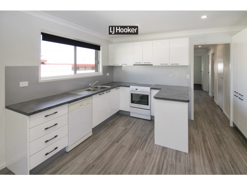 7 Deodara Drive, Inverell NSW 2360