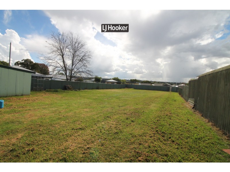 28 Clive Street, Inverell NSW 2360