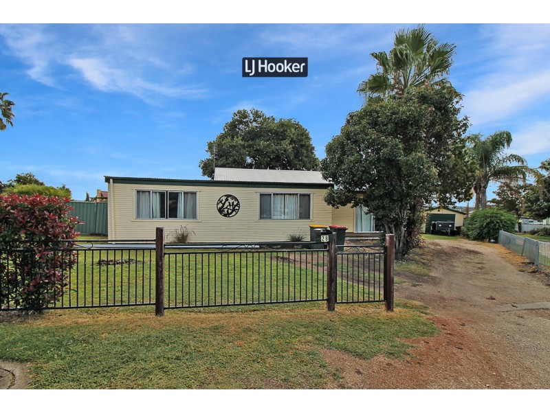 28 Clive Street, Inverell NSW 2360