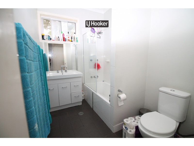 28 Clive Street, Inverell NSW 2360