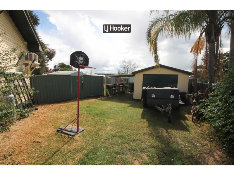 28 Clive Street, Inverell NSW 2360