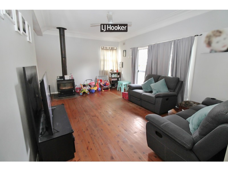 28 Clive Street, Inverell NSW 2360