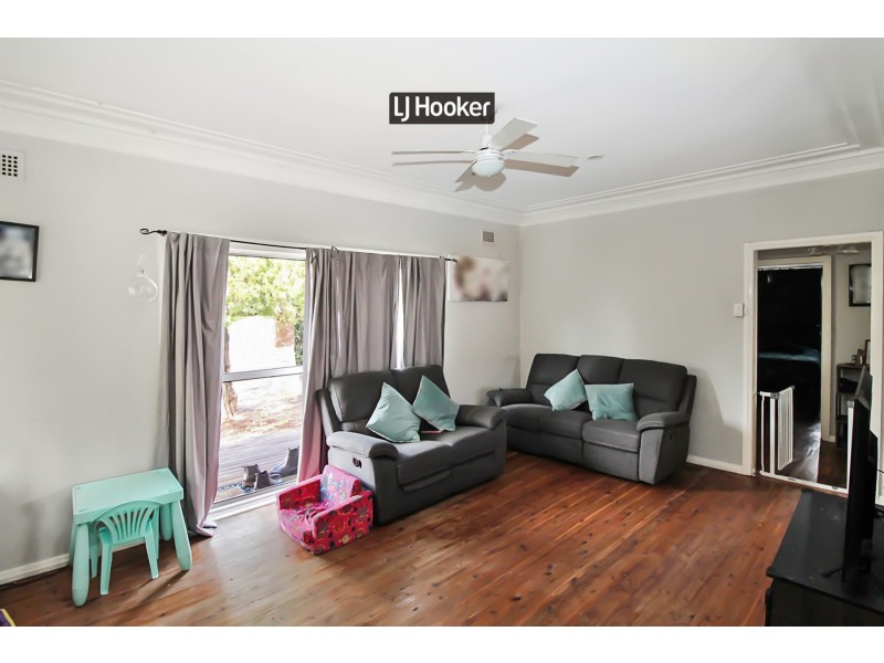 28 Clive Street, Inverell NSW 2360