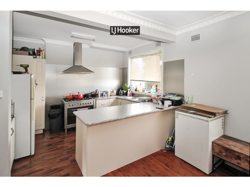 28 Clive Street, Inverell NSW 2360