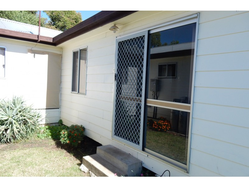 1/26A Queens Terrace, Inverell NSW 2360