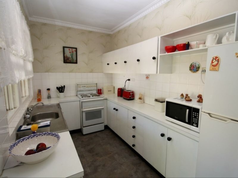 18 Queen Street, Inverell NSW 2360