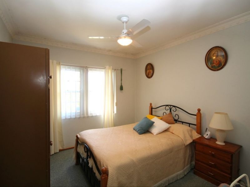 18 Queen Street, Inverell NSW 2360