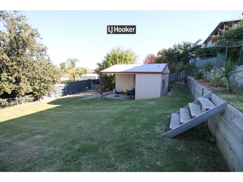 28 Lewin Street, Inverell NSW 2360