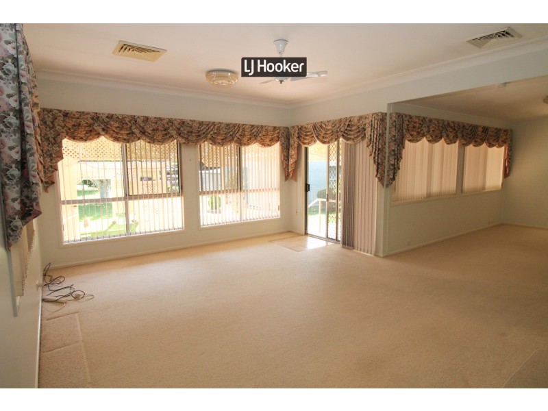 104 Brae Street, Inverell NSW 2360