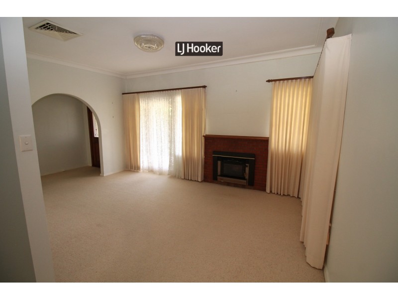 104 Brae Street, Inverell NSW 2360