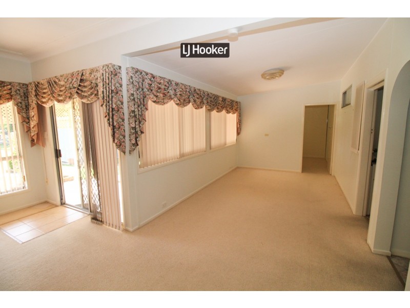 104 Brae Street, Inverell NSW 2360