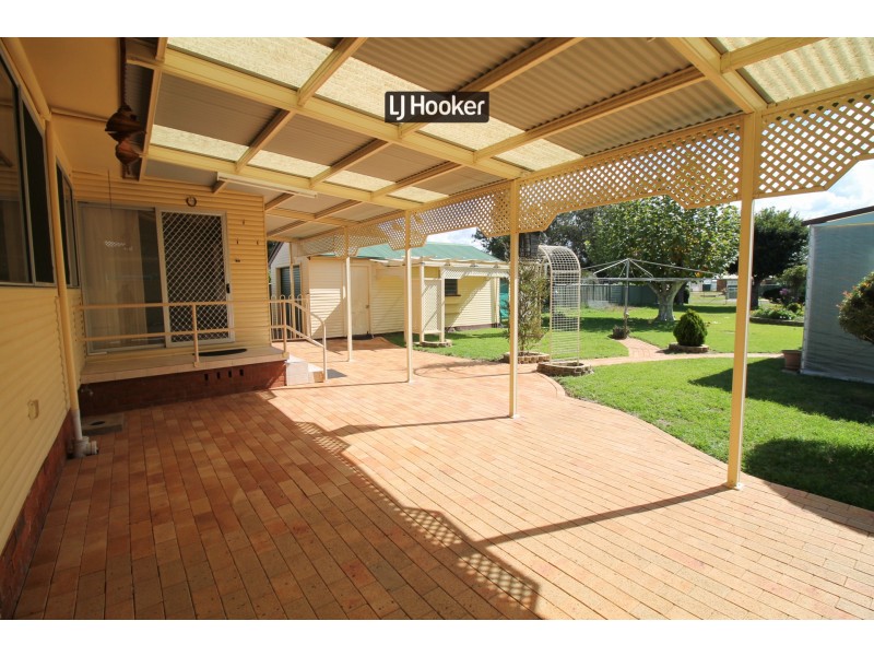 104 Brae Street, Inverell NSW 2360