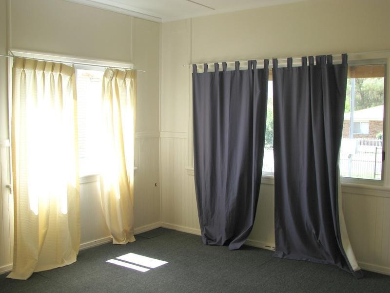 1A Oak Place, Inverell NSW 2360