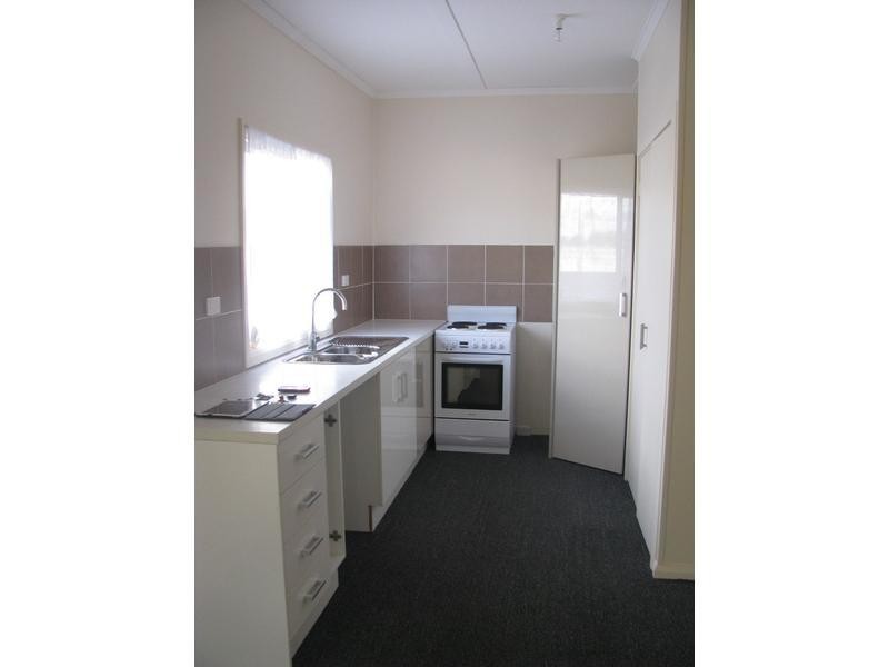 1A Oak Place, Inverell NSW 2360