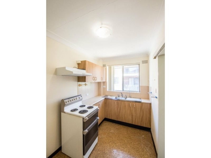 5/296 MERRYLANDS ROAD, Merrylands NSW 2160