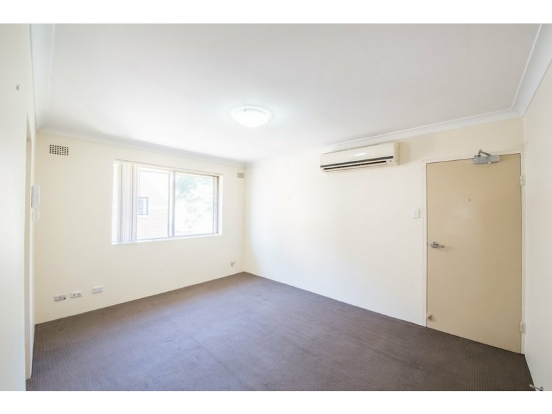 5/296 MERRYLANDS ROAD, Merrylands NSW 2160