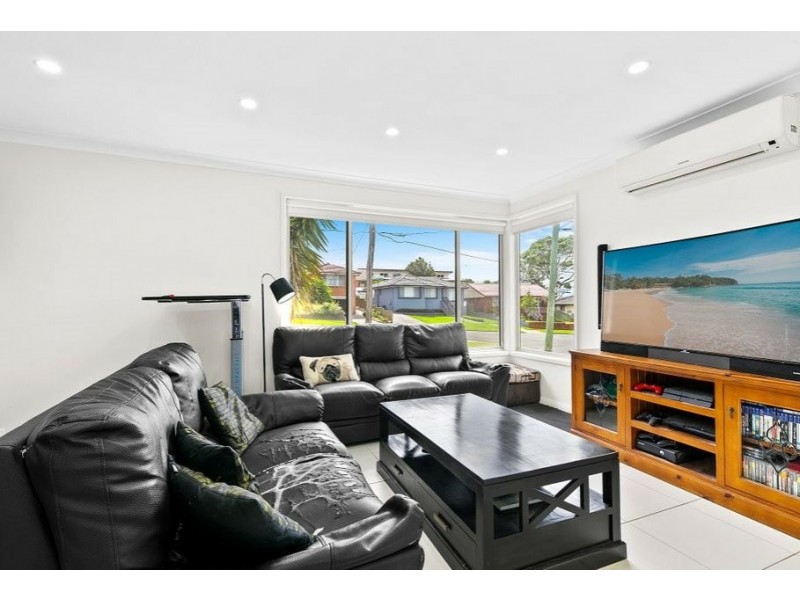 8 LLOYD STREET, Greystanes NSW 2145