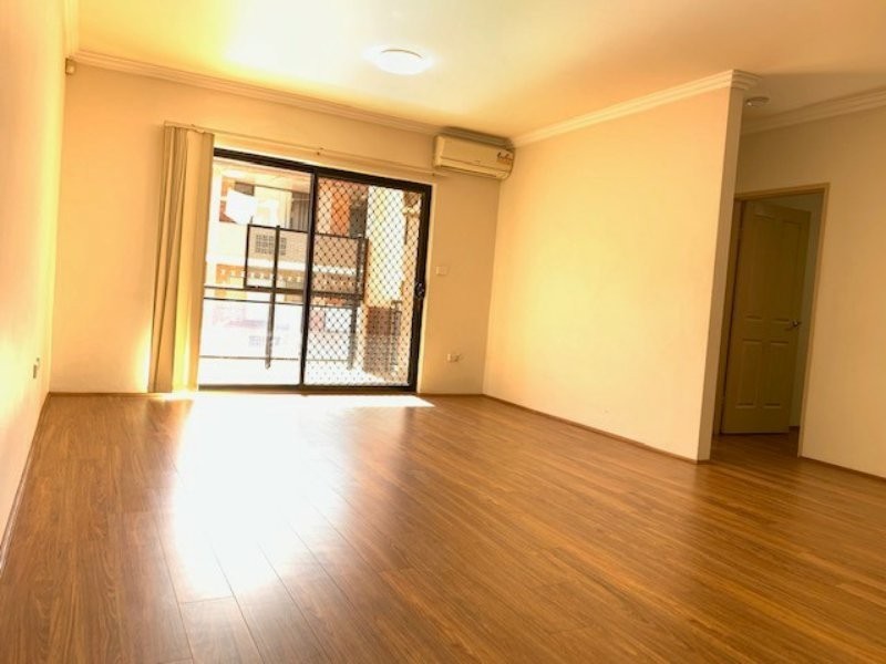 4/4-6 TREVES STREET, Merrylands NSW 2160