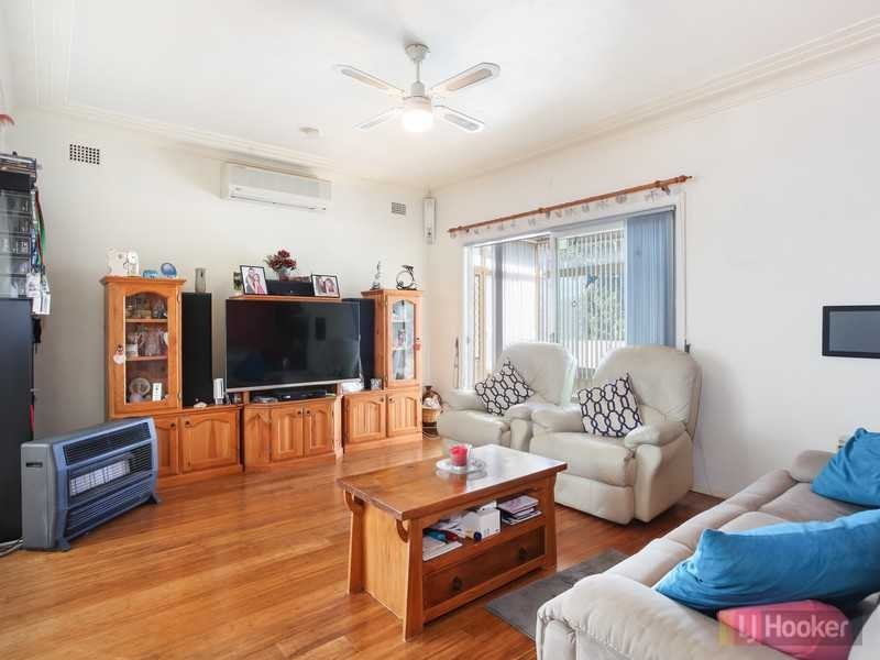 42 Ringrose Avenue, Greystanes NSW 2145