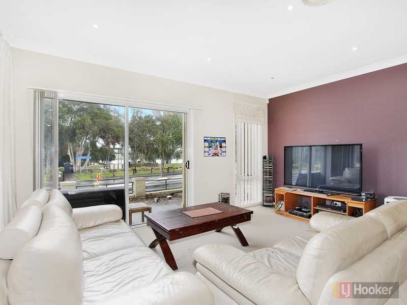 42 Driftway Drive, Pemulwuy NSW 2145