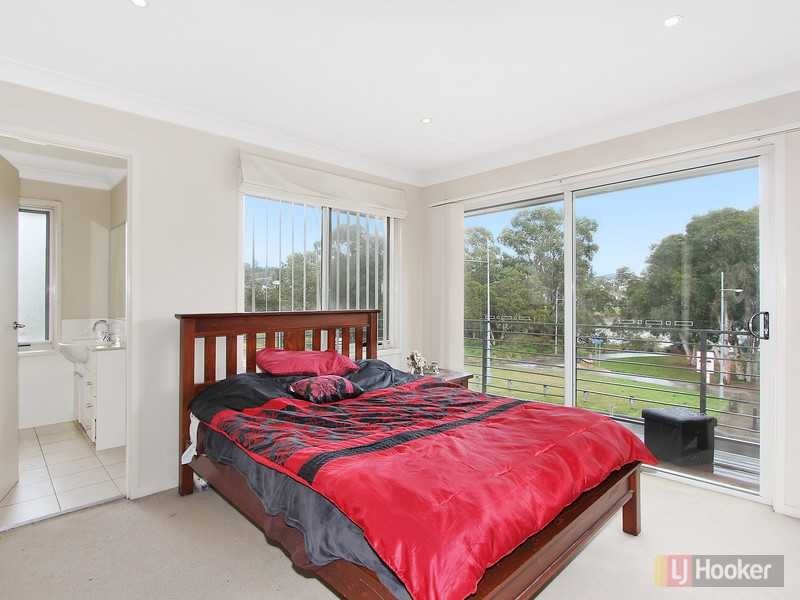 42 Driftway Drive, Pemulwuy NSW 2145